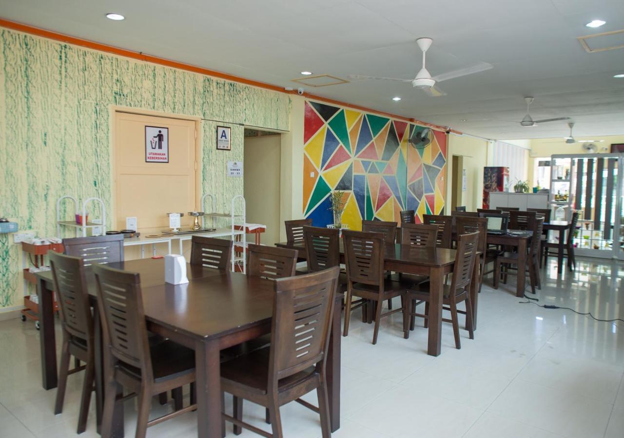 Oyo89640马朗彩虹酒店 马江 外观 照片